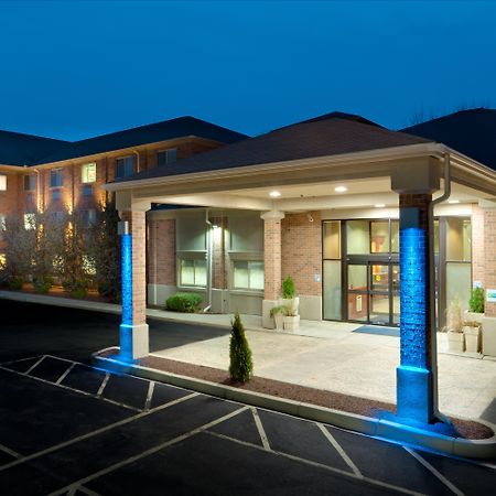 Holiday Inn Express & Suites Smithfield - Providence By Ihg Exterior photo