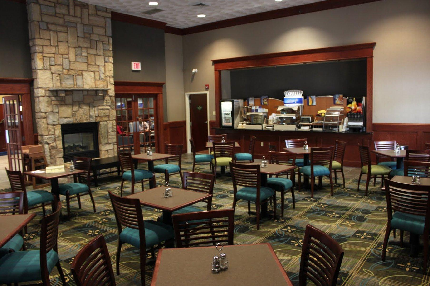Holiday Inn Express & Suites Smithfield - Providence By Ihg Exterior photo